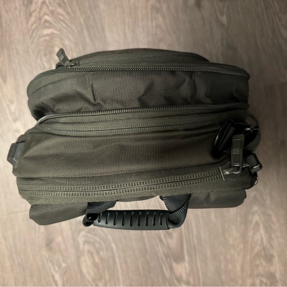 Totto Synergic 14” backpack - Picture 3 of 7